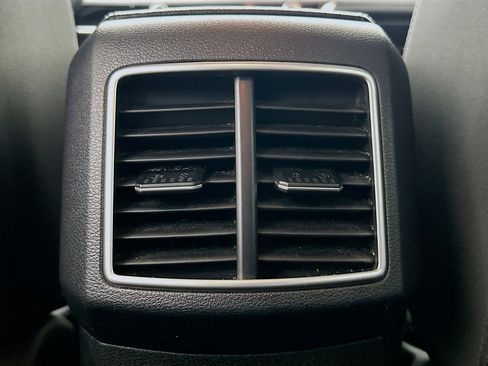 Used 2025 Kia Sportage LX AWD/4WD image 26