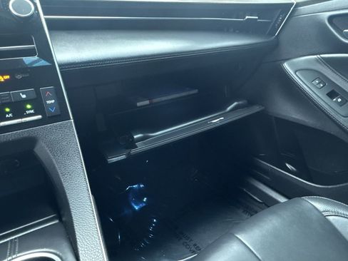 Used 2021 Toyota Avalon XLE image 31