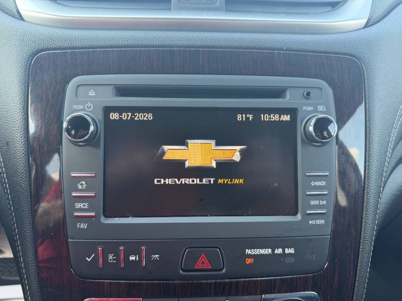 Used 2017 Chevrolet Traverse LT FWD image 23