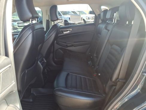 Used 2022 Ford Edge SEL w/ Convenience Package image 17