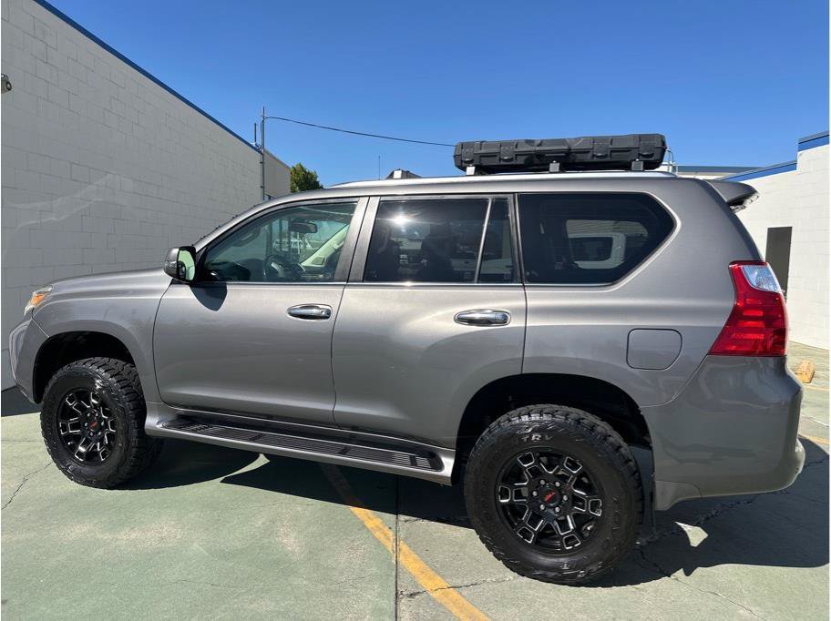 Used 2011 Lexus GX 460 w/ Convenience Pkg AWD/4WD image 12