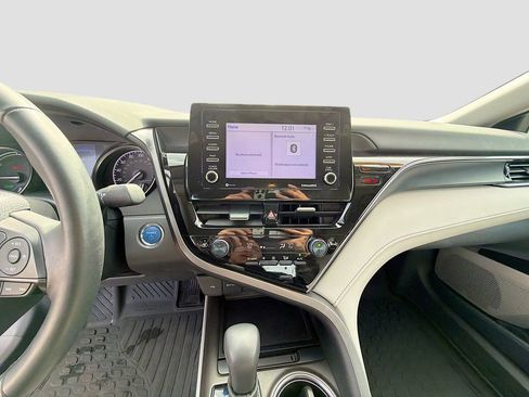 Used 2024 Toyota Camry SE image 26