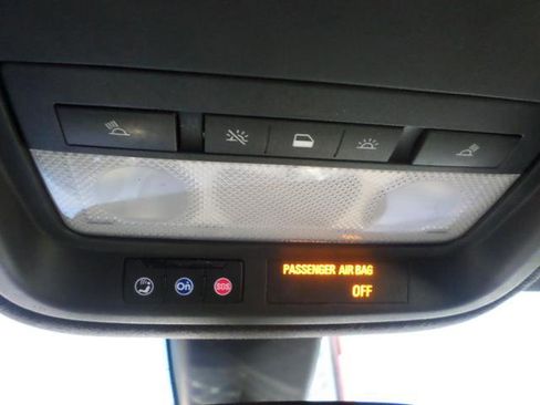 Used 2017 Chevrolet Cruze LT w/ Convenience Package image 20