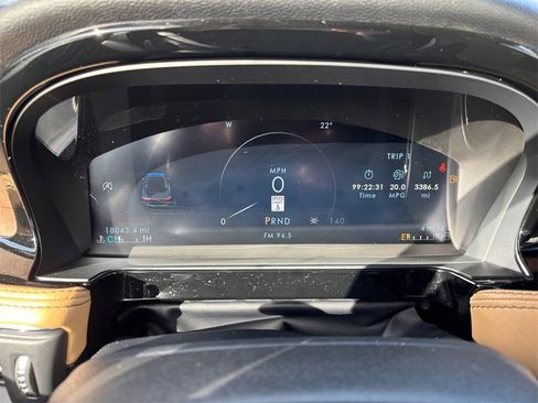 Used 2023 Lincoln Corsair Reserve w/ Equipment Group 201A image 12