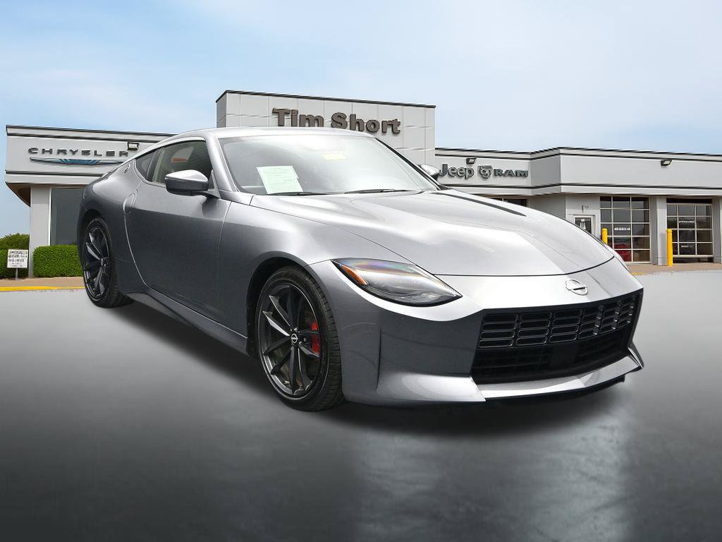 Used 2025 Nissan Z Performance w/ Floor Mat Package RWD image 7
