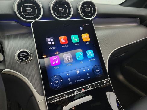 Certified 2025 Mercedes-Benz GLC 300 image 26