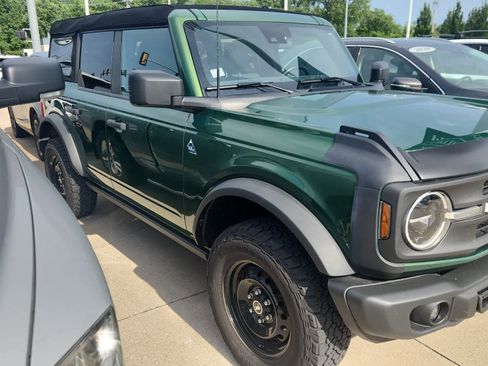 Used 2023 Ford Bronco Black Diamond AWD/4WD image 4