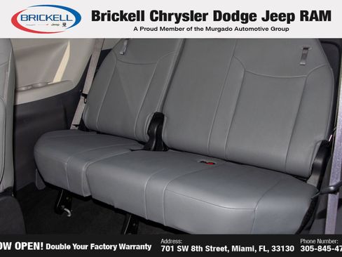Used 2024 Toyota Sienna XLE FWD image 16