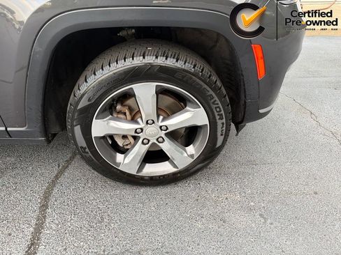 Certified 2022 Jeep Grand Cherokee L Limited AWD/4WD image 19