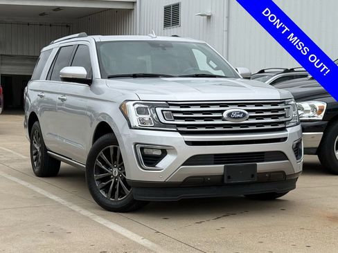 Used 2019 Ford Expedition Limited w/ Equipment Group 301A RWD image 2
