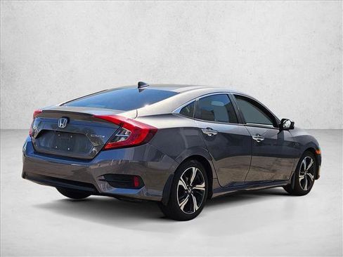 Used 2018 Honda Civic Touring image 5
