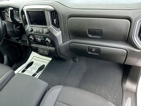 Used 2022 Chevrolet Silverado 1500 LT image 33