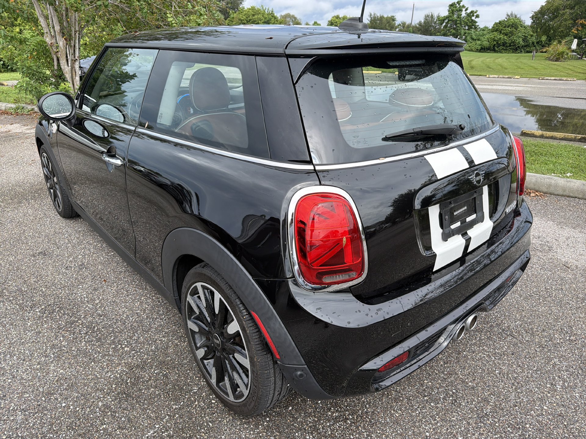 Used 2020 MINI Cooper S w/ Signature Upholstery Package FWD image 6