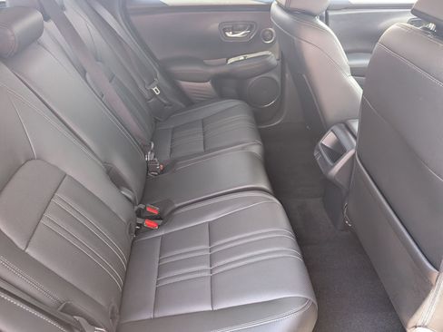 Certified 2024 Honda HR-V EX-L image 31