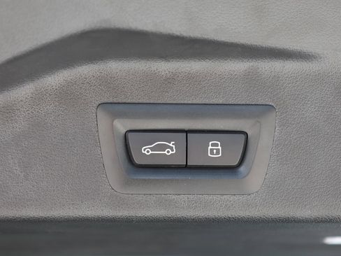 Used 2024 BMW X5 xDrive40i AWD/4WD image 11