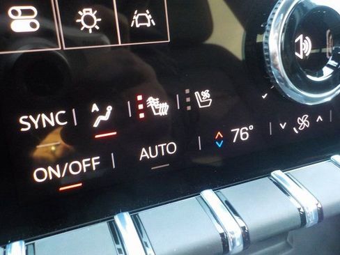 New 2026 GMC Terrain AT4 w/ Convenience Package III image 39