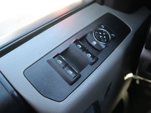 Used 2020 Ford F350 XL w/ Power Equipment Group image 36