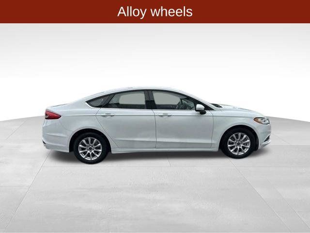 Used 2018 Ford Fusion S FWD image 8