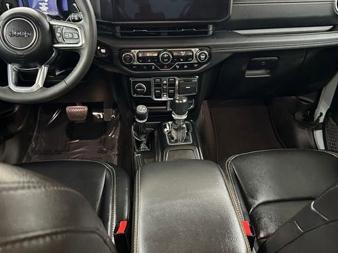 Used 2024 Jeep Wrangler Unlimited Sahara w/ Safety Group image 24