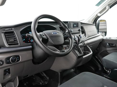 Used 2023 Ford Transit 250 Low Roof AWD w/ Exterior Upgrade Package image 18