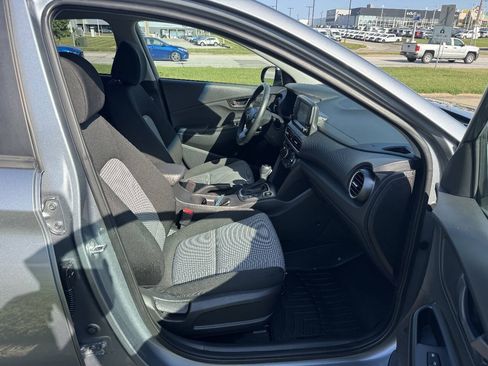 Used 2021 Hyundai Kona SEL AWD/4WD image 14