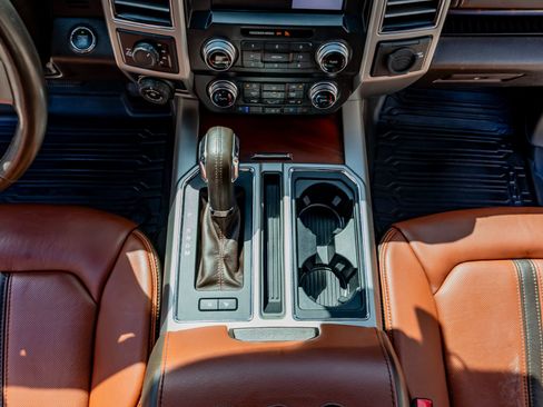 Used 2019 Ford F150 King Ranch w/ Equipment Group 601A Luxury AWD/4WD image 28