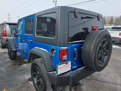 Used 2016 Jeep Wrangler Unlimited Rubicon w/ Connectivity Group image 2