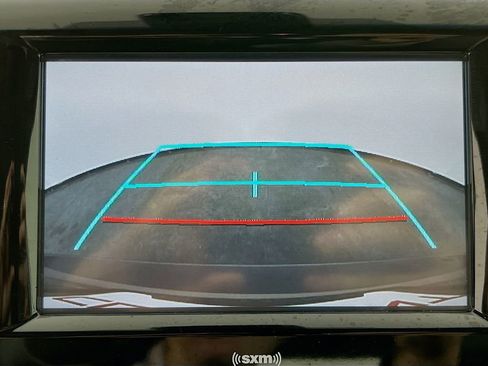 Used 2020 Toyota Camry SE image 20