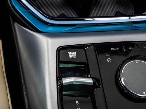 Used 2025 BMW X3 xDrive30i w/ Premium Package image 21