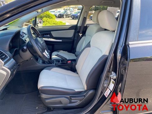 Used 2016 Subaru Crosstrek 2.0i Premium AWD/4WD image 29