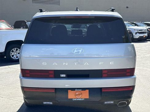 Used 2025 Hyundai Santa Fe SEL image 4