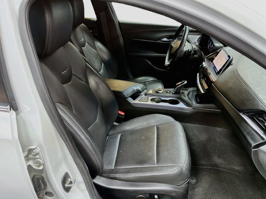 Used 2021 Cadillac CT4 Premium Luxury AWD/4WD image 28