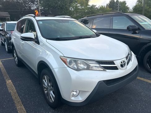 Used 2014 Toyota RAV4 Limited AWD/4WD image 5