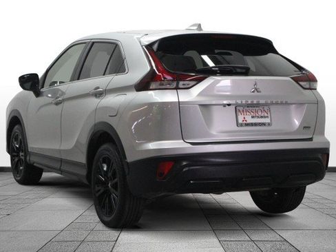 Used 2023 Mitsubishi Eclipse Cross LE image 5