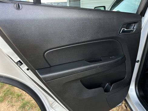 Used 2016 Chevrolet Equinox LT w/ Convenience Package image 16