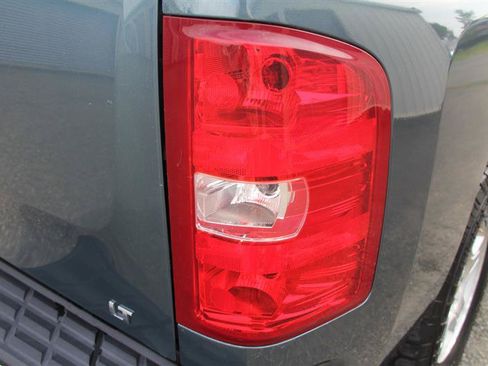 Used 2009 Chevrolet Silverado 1500 LT w/ Power Pack Plus AWD/4WD image 12