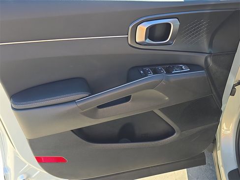 New 2026 Kia Sorento LX image 19
