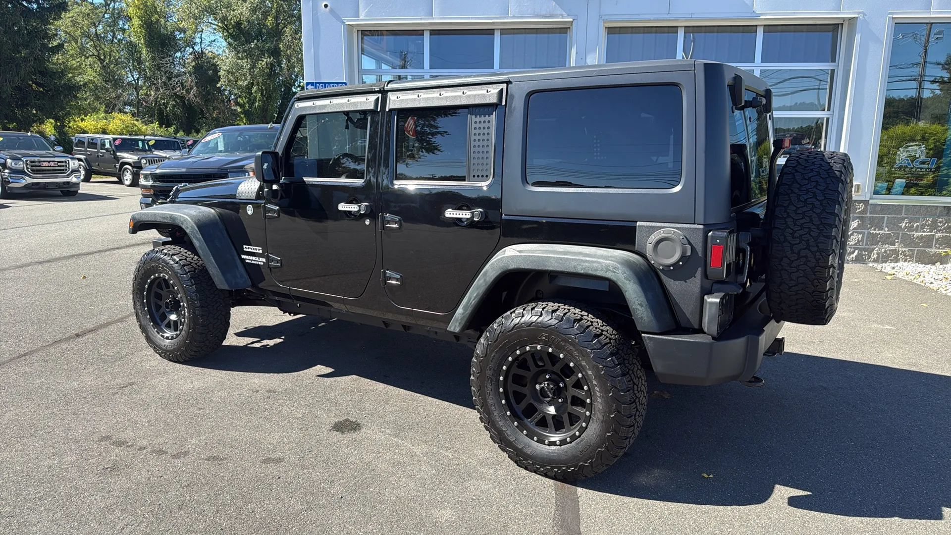 Used 2013 Jeep Wrangler Unlimited Sport AWD/4WD image 9
