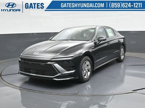 Used 2025 Hyundai Sonata SE image 6