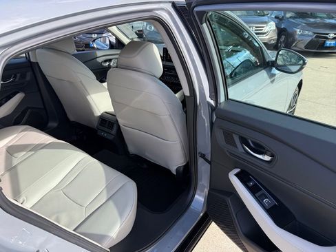 Certified 2025 Honda Accord Touring image 17
