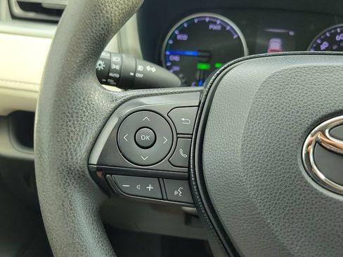 Used 2020 Toyota RAV4 XLE AWD/4WD image 22