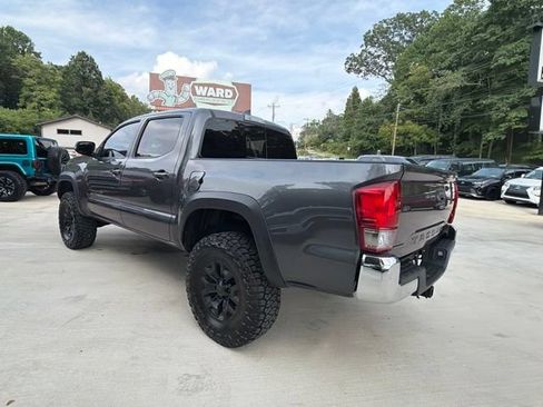 Used 2017 Toyota Tacoma TRD Off-Road w/ Tow Package (A/T) AWD/4WD image 17