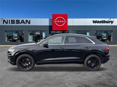 Used 2023 Audi Q8 Premium w/ Convenience Package image 8