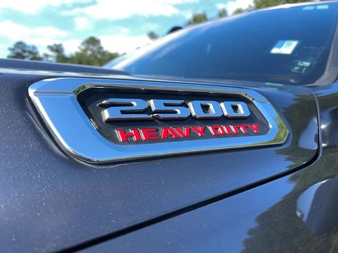 Used 2022 RAM 2500 Limited AWD/4WD image 11