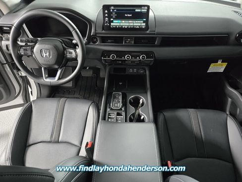 Certified 2025 Honda Pilot EX-L image 17