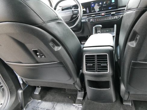 Used 2026 Kia Sportage EX w/ EX Panorama Roof Package image 32