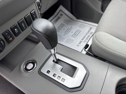 Used 2021 Nissan Frontier SV image 24