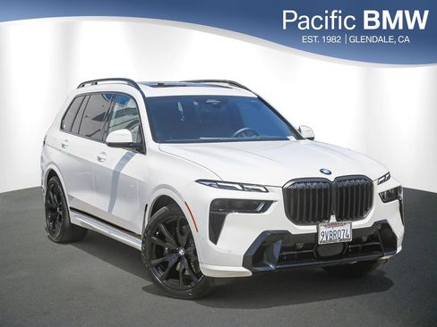 Used 2026 BMW X7 xDrive40i w/ M Sport Package AWD/4WD image 1