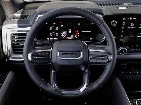New 2026 GMC Canyon Denali image 23