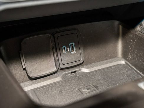 Used 2022 Ford Bronco Wildtrak image 16